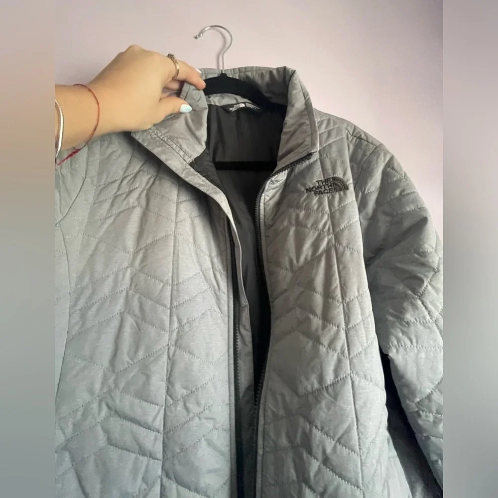 The North Face Women’s Bombay Jacket - Brand New size XL - Picture 3 of 4